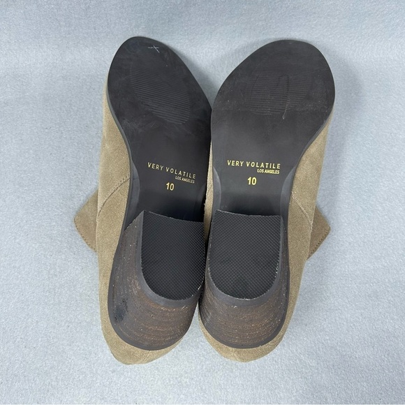 Very Volatile Los Angeles Heeled Ankle Bootie Womens 10 Tan Suede Zip Up - Picture 13 of 13